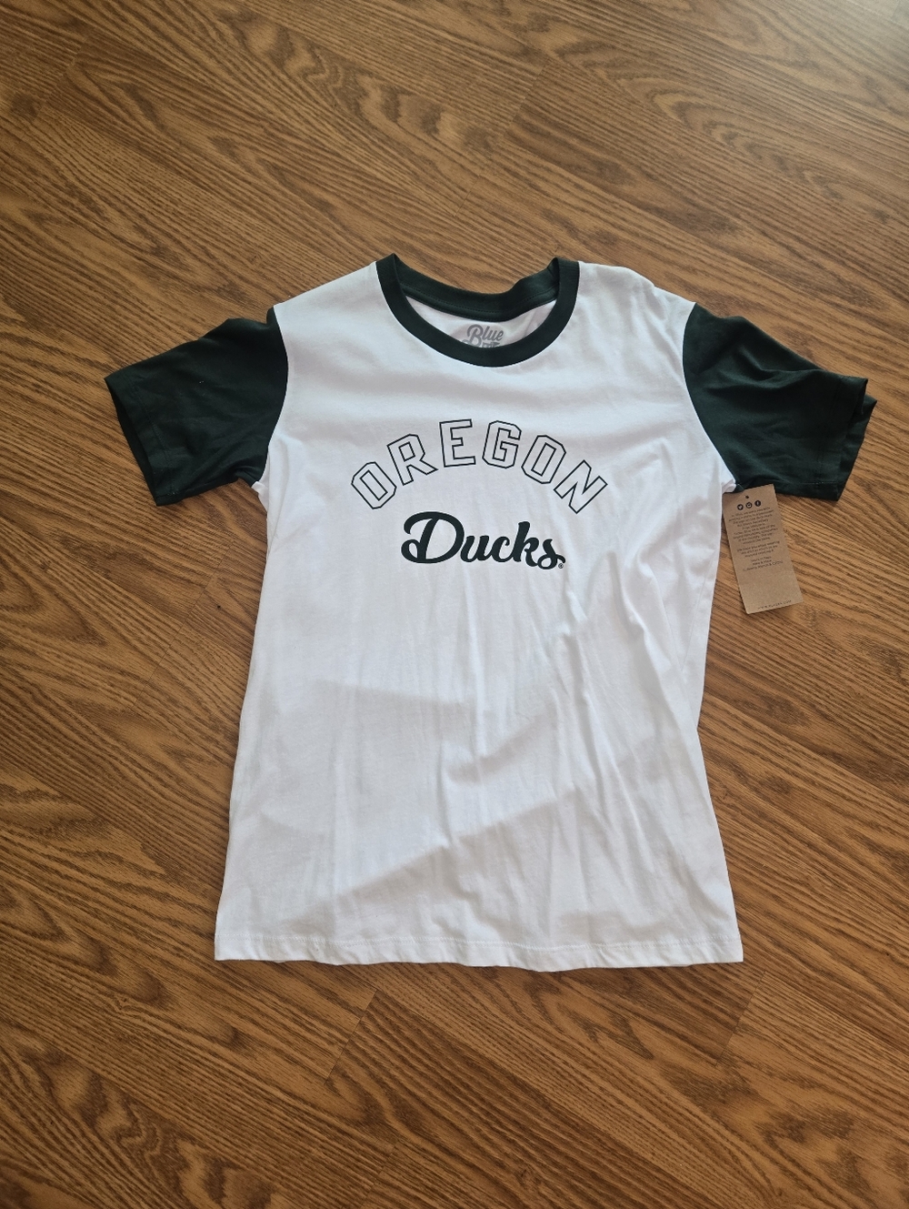 NWT Oregon Ducks Top